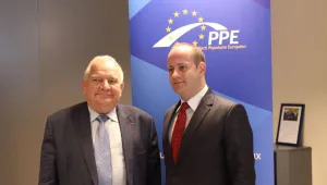 България трябва да последва примера на Румъния в правосъдната реформа