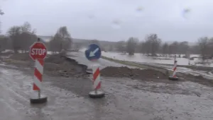 Разливът на Ропотамо оставя затворен пътя между Веселие и Ясна поляна