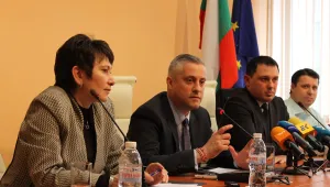Лукарски обяви война на асансьорите в сивата икономика