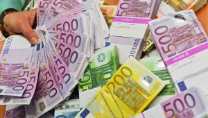 Българи зад граница са изпратили 360 милиона евро на близки у нас