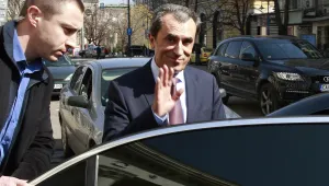 Орешарски даде показания по аферата „Батко и Братко”
