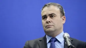 Домашен арест за бивш финансов министър в Румъния