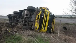 Тир се преобърна на АМ 