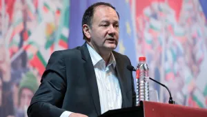 Михаил Миков: Спирането на обществени поръчки е индикация за липса на пари