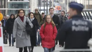 Брюксел постепенно излиза от парализата
