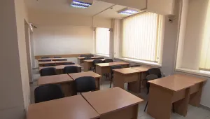 Новата система за шофьорските изпити все още не работи