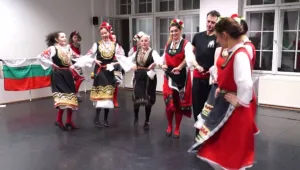 Българи почитат националния ни празник на хиляди километри от дома