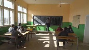 МОН предлага повече професионални паралелки в училищата за 2018 г.