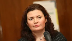 Малина Крумова оглави новата агенция за пътна безопасност