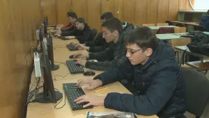 Професионалните училища вече ще обучават „приложни програмисти”