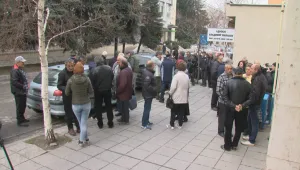 Строителни работници протестираха за неизплатени заплати в Кюстендил