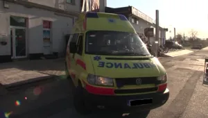 Полицаи преследваха линейка, шофьорът получи акт, защото не спрял за проверка