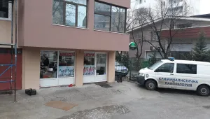 Обирджии влязоха през витрината на пловдивски магазин
