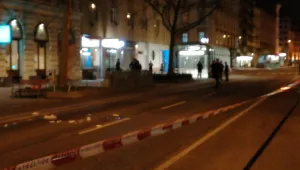 Четирима души са ранени при две нападения с нож във Виена