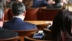Парламентът избира председател на новата антикорупционна комисия 