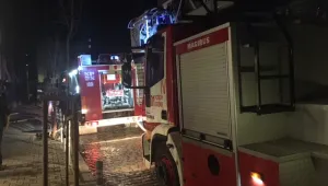 Пожар избухна на покрива на необитаема сграда на ул.  „Гургулят“