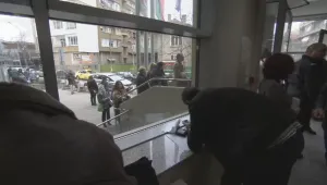Опашки пред Агенцията по вписванията