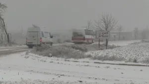 Посрещаме пролетта със сняг, виелици и усложнена пътна обстановка (ОБЗОР КЪМ 12 Ч.)