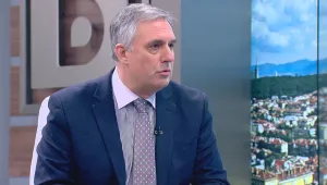 Ивайло Калфин: С привикването на посланика премиерът припозна вината на Москва