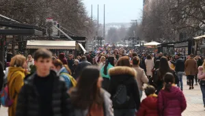 Предимно слънчево и с максимални температури до 18 градуса в неделя
