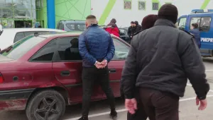 Зрелищна акция във Варна: Четирима задържани по време на сделка с наркотици
