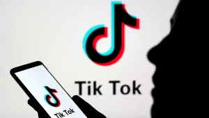 Албания спира TikTok заради опасения за насилие сред децата