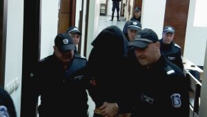 Съдът в Стара Загора решава дали да остави в ареста полицаите, обвинени за смъртта на арестант