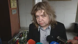 Киселова: Международната общност трябва да търси начин за сядане на масата за преговори