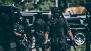 Хванаха мъже с тротил, детонатори и боеприпаси в посока Варна (СНИМКИ)