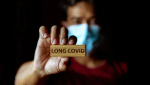 ECDC: Ваксинацията срещу COVID-19 намалява риска от развитие на „дълъг COVID“ с около 27%