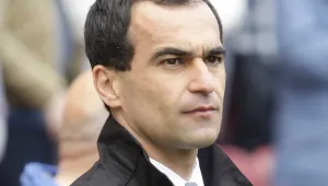 Мартинес отказа на Вила, остава в Уигън