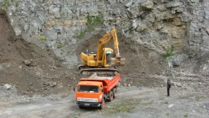 Туристка пострада тежко при взрив в кариера в Асеновградско