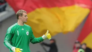 Байерн официално привлече Нойер