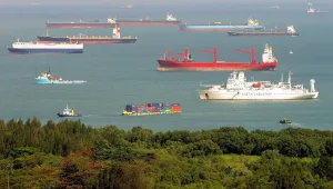 Около 2 хил. тона петрол се изляха край Сингапур