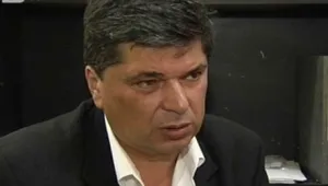 Счетоводителят, арестуван за матурите, иска детектор на лъжата 