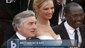Цяло съзвездие мина по червения килим в Кан