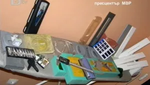 Източиха банковите карти на десетки перничани
