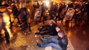 Полицай загина в сблъсъците в Грузия