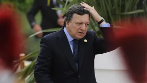 Жозе Барозу и Йежи Бузек пристигат в София
