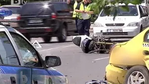 Моторист загина в катастрофа с такси