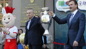 Евопейската купа  пристигна в Киев (СНИМКИ)