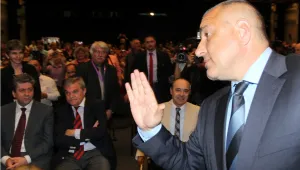Премиер, който не иска високи пенсии и заплати, е за убиване