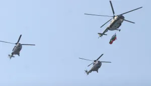 Самолети и вертолети тренират над София за парада на 6 май