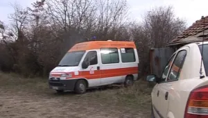 Жена роди сама вкъщи, бебето й почина