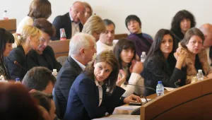 На прокурор за обявени имена на серопозитивни деца