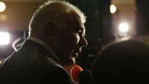 Шефът на Митниците подозира, че 
