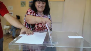 2,6 милиона избиратели отиват до урните в неделя