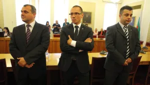 „Незаобиколимият фактор” ДПС лиши Орешарски от подкрепата на ВМРО