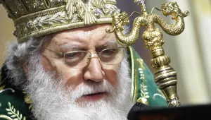 Патриарх Неофит оттегли предложението Дионисий да стане епископ