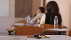 Важен ден за зрелостниците: Днес е матурата по профилиращ предмет и по професия